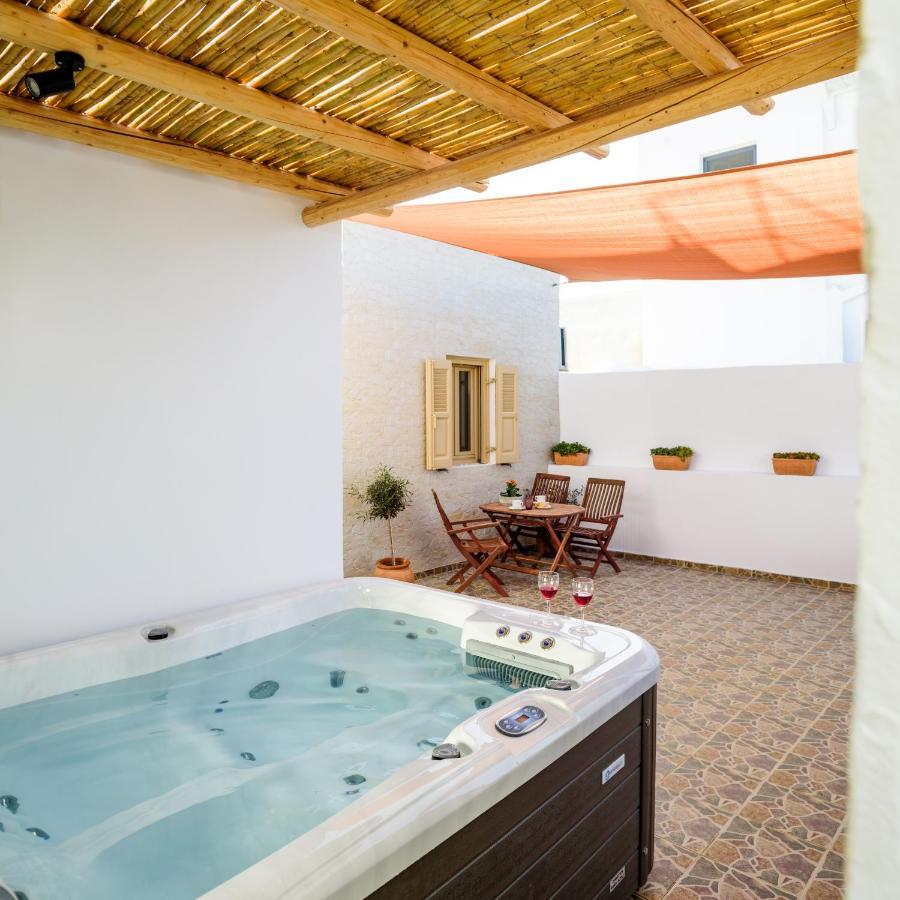 Heart Of Oia - Private House With Jacuzzi Leilighet Eksteriør bilde